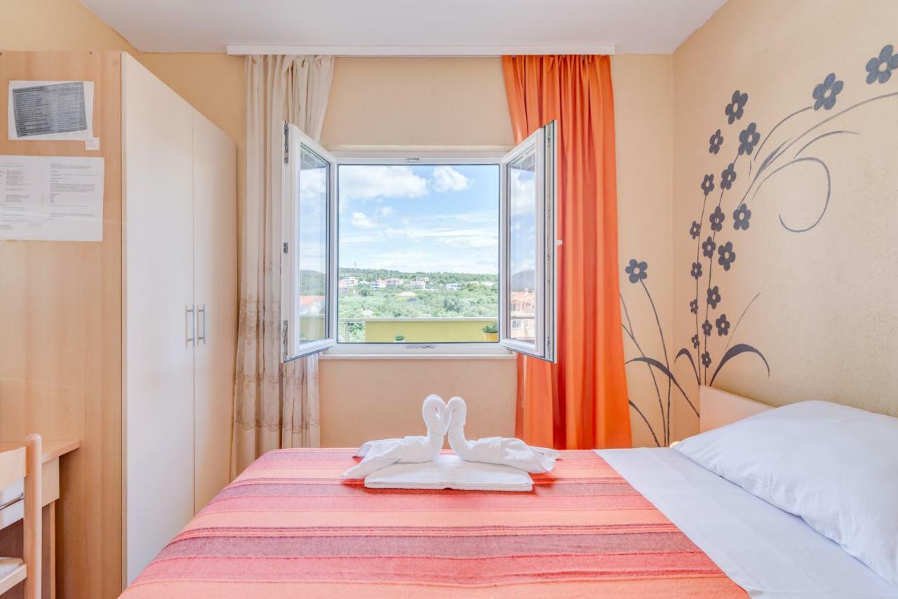 Apartments Petra Trogir Exterior foto